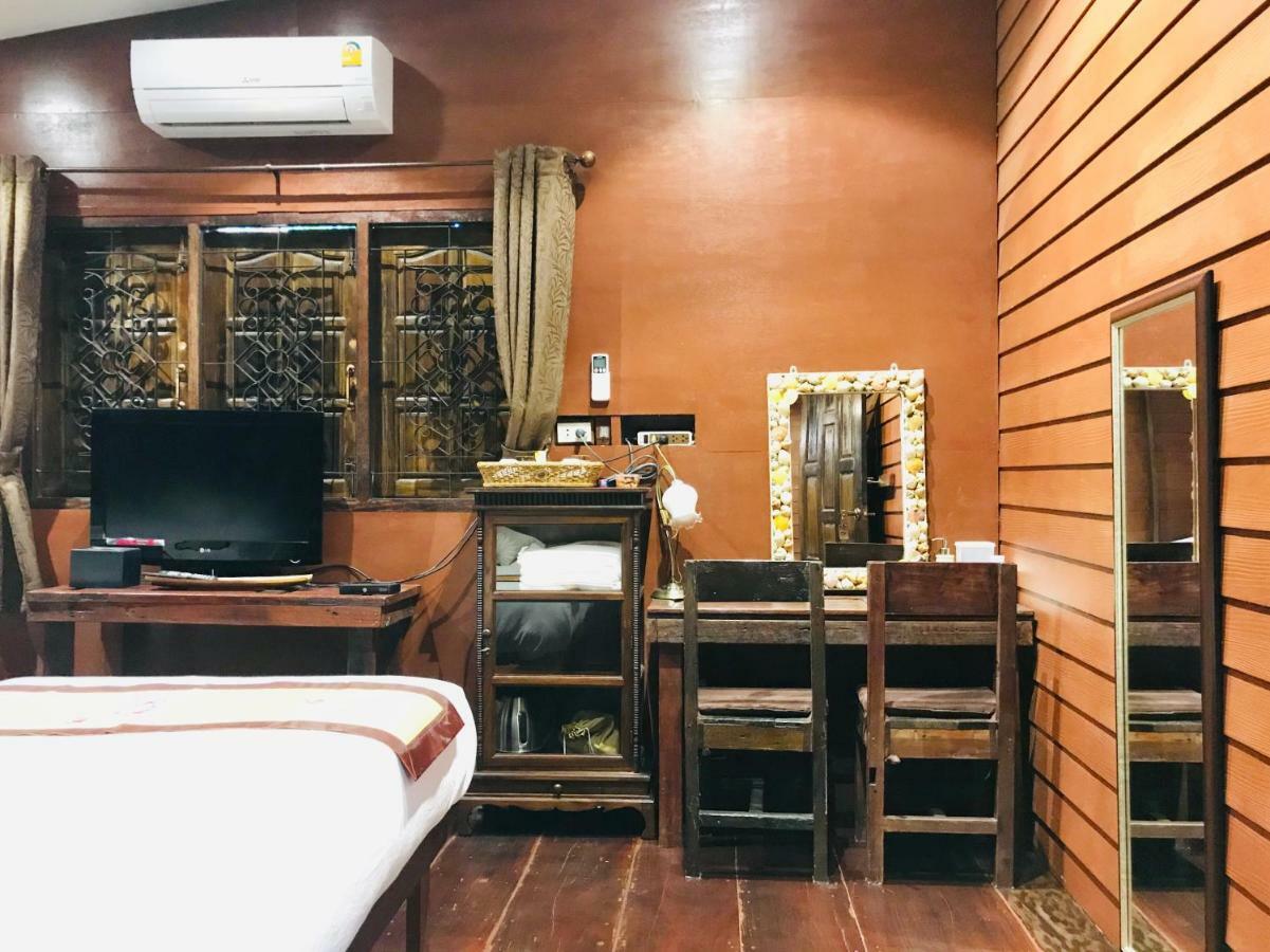 Reuan Vilawan Ratchaburi Exterior photo